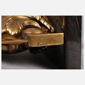 Paar Buchstützen als Schwan