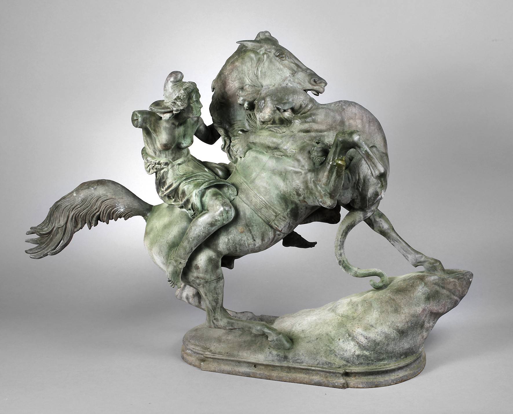 Große Reiterplastik