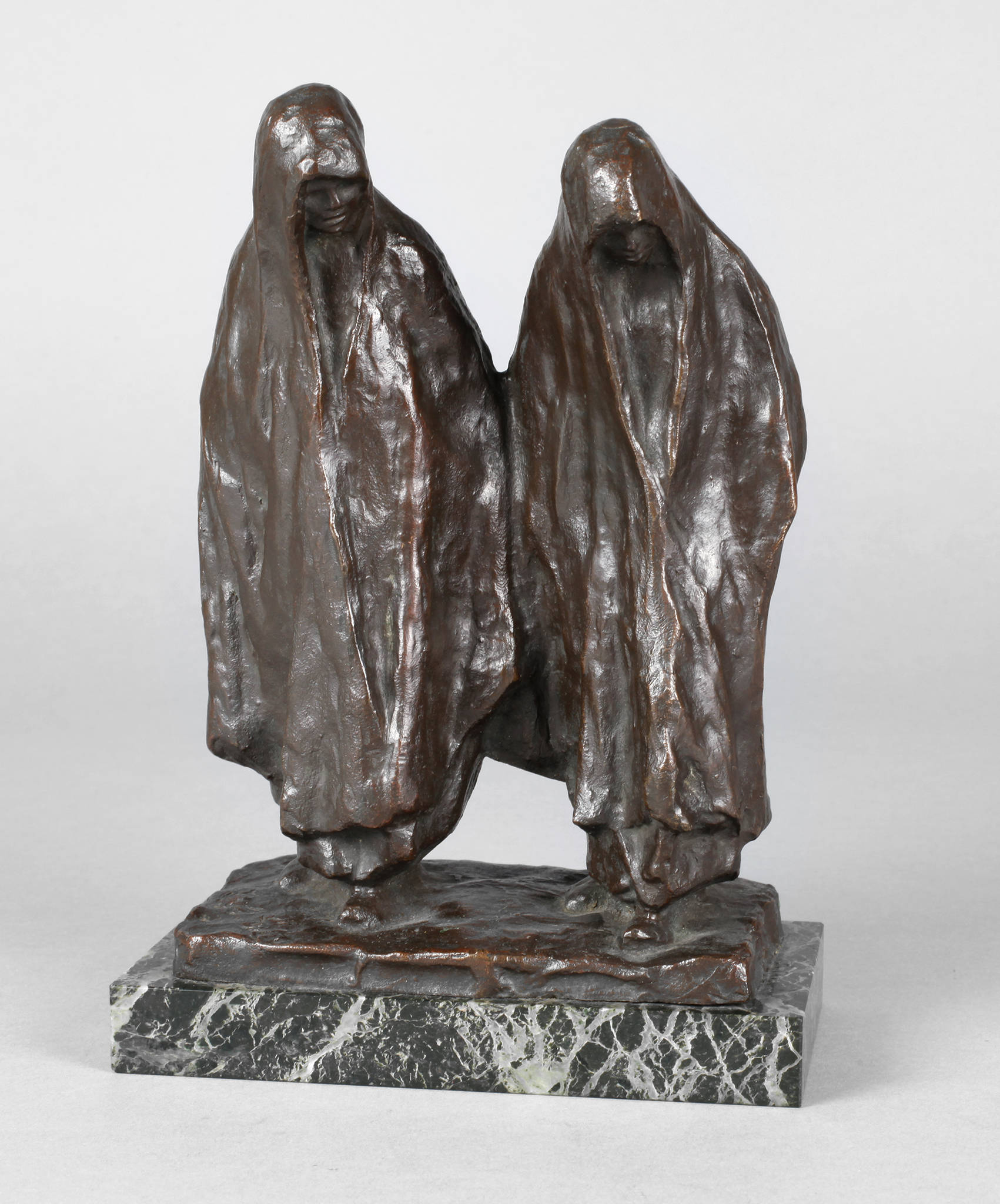 Bronze Orientalinnen