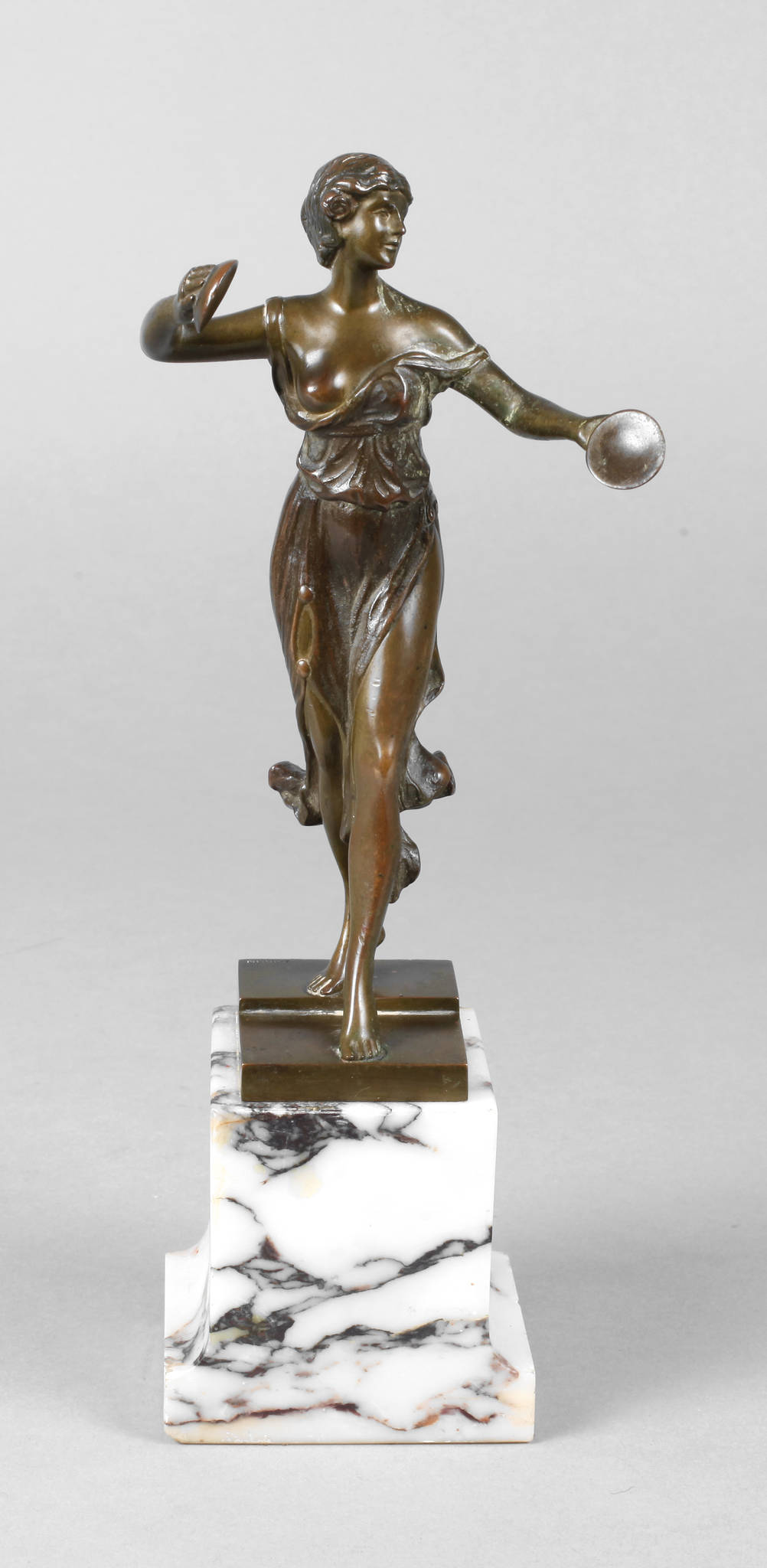 Georges Morin, Tänzerin mit Zimbeln