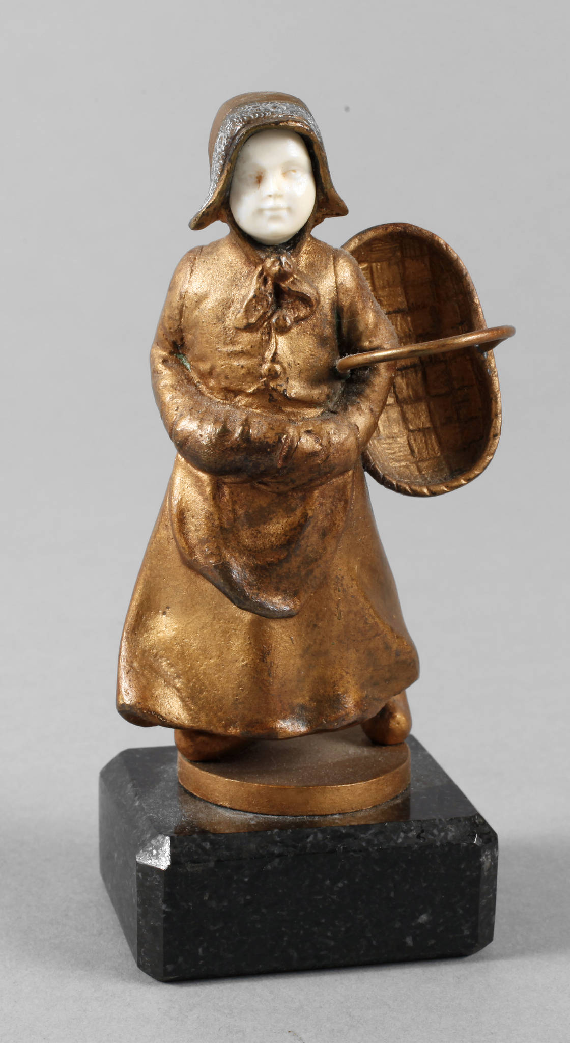 Alfred Brandel, Chryselephantin Holländermädchen