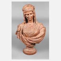 Große Gartenbüste111