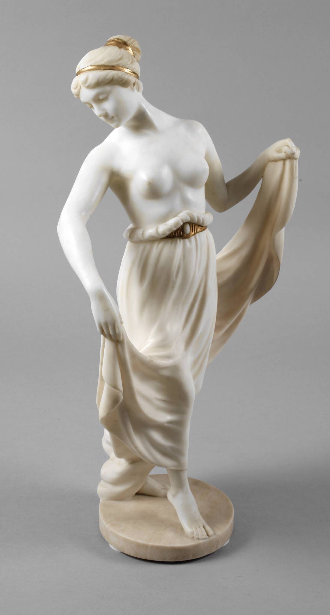 Max Valentin, Tänzerin