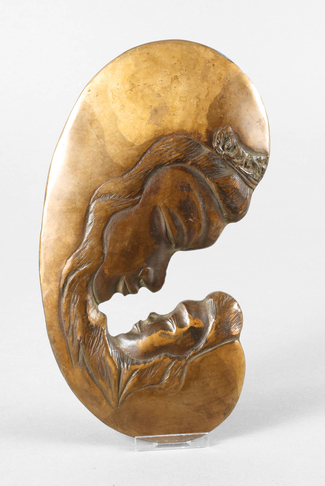 Niquet Bronzerelief Mutter mit Kind