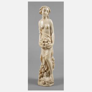 Große Elfenbeinschnitzerei