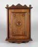 Kleiner Wandschrank
