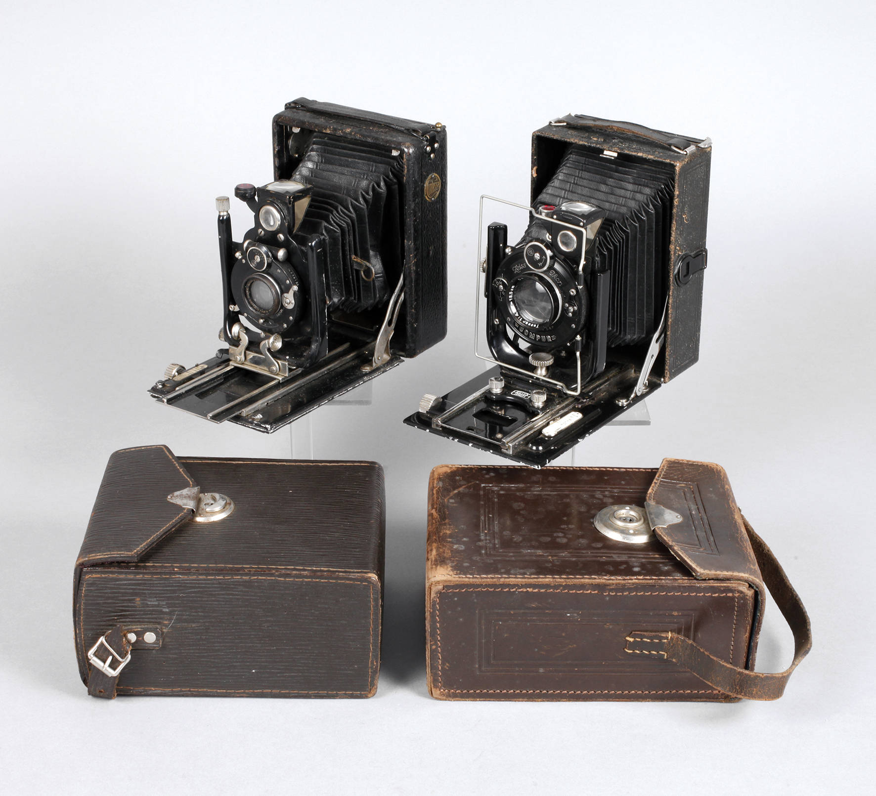 Zwei Plattenkameras