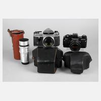 zwei Kameras und Objektiv111