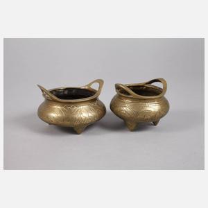 Zwei Räucherschalen