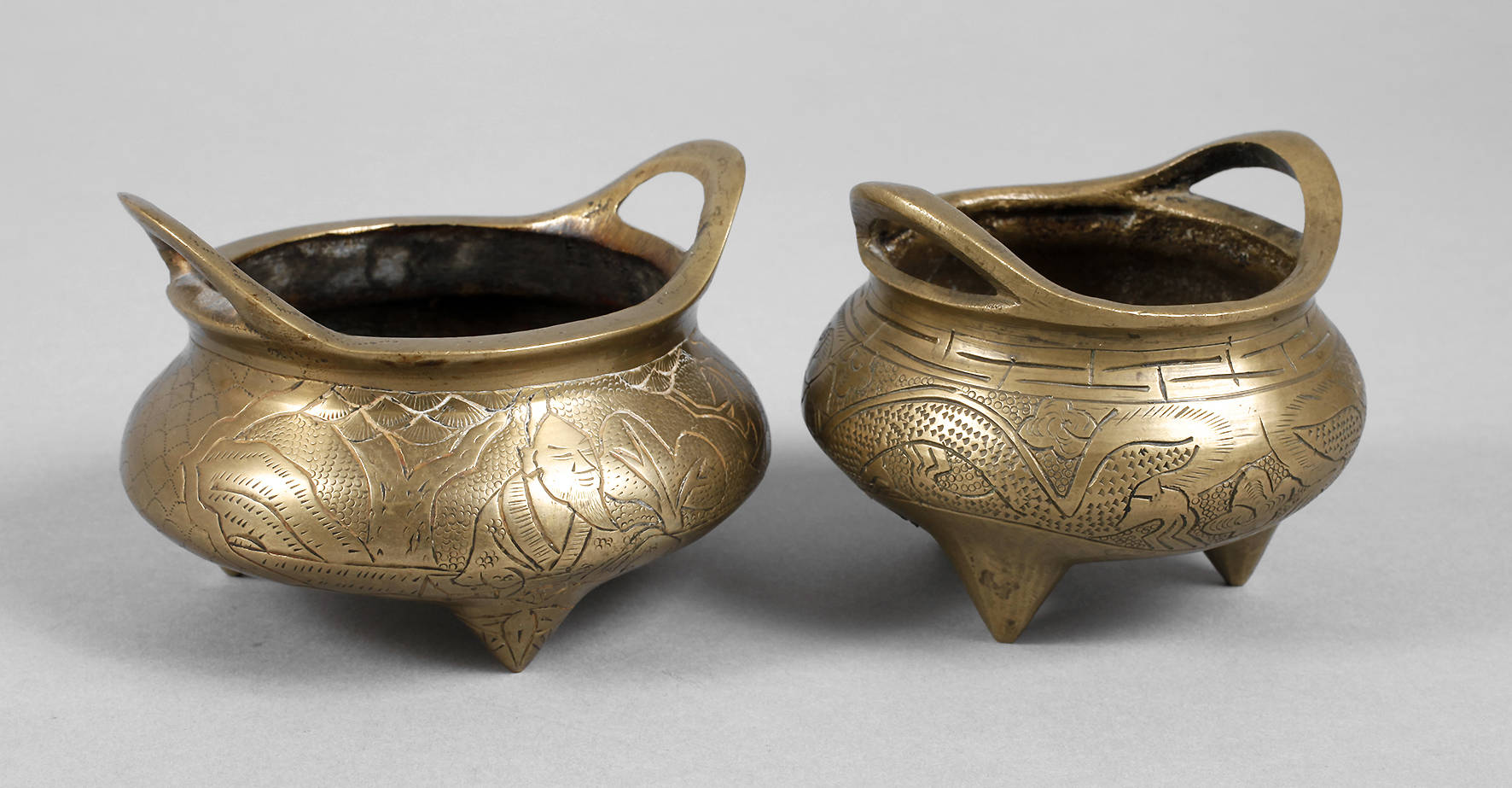 Zwei Räucherschalen