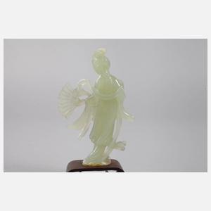 Figürliche Jadeschnitzerei