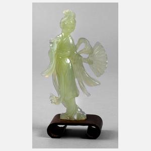 Figürliche Jadeschnitzerei