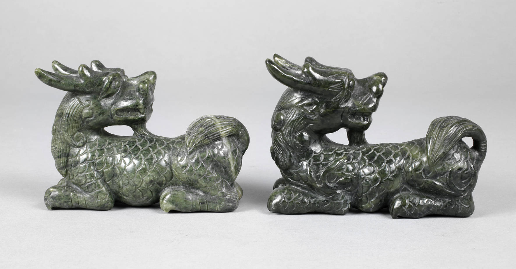 Paar Jadeschnitzereien