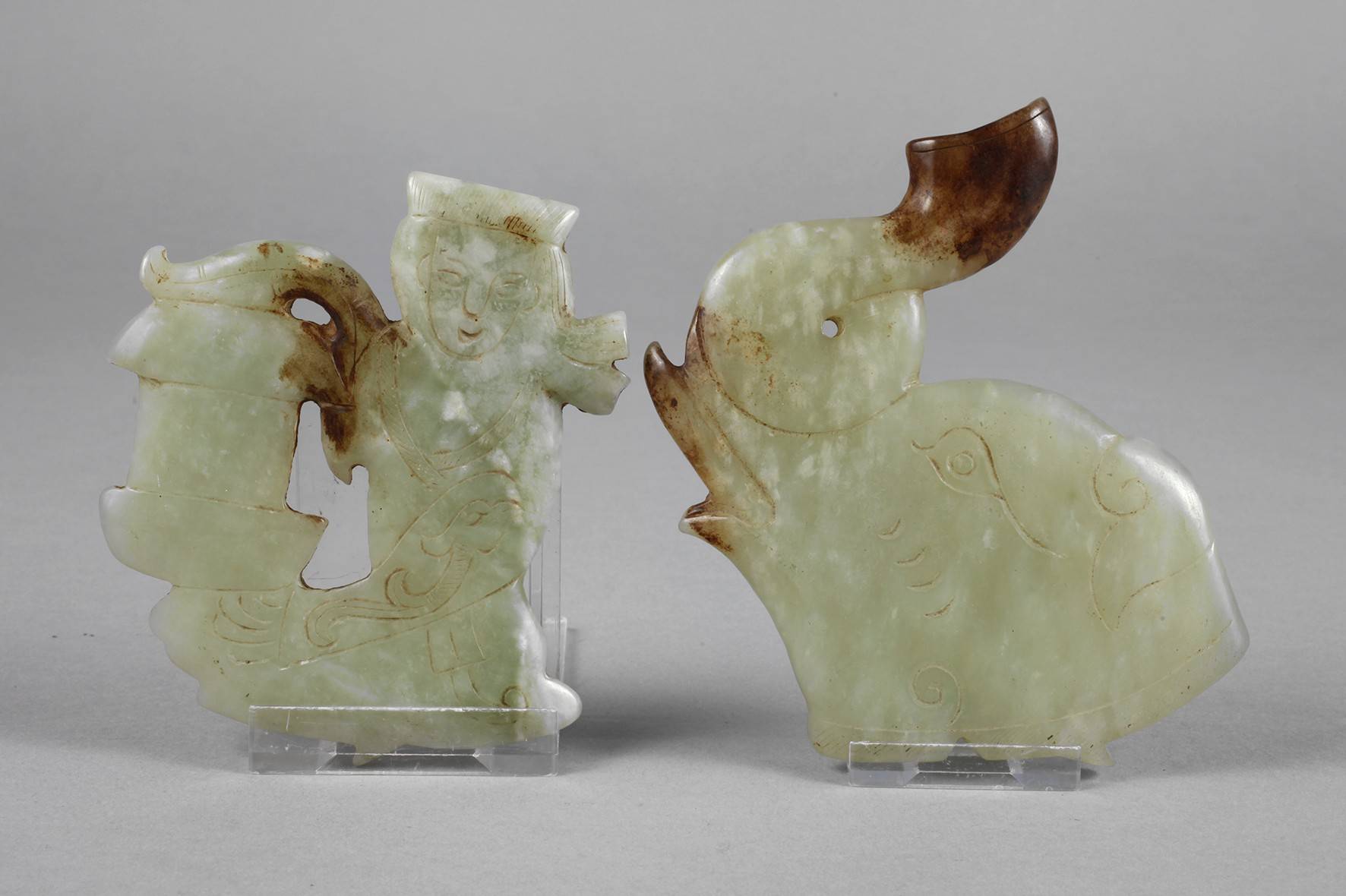 Zwei Jade-Schnitzereien