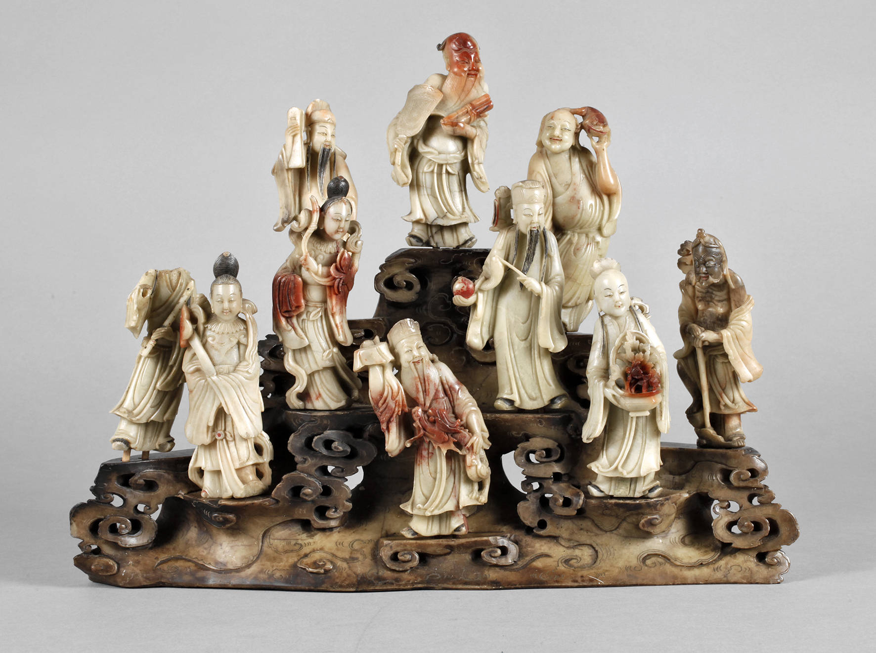 Große Specksteinschnitzerei