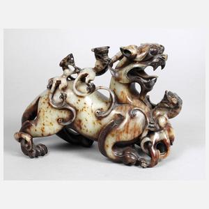 Große Specksteinschnitzerei