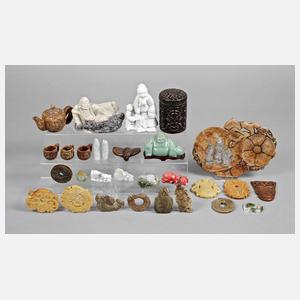 Großes Konvolut asiatische Schnitzereien