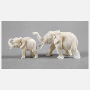 Zwei Elfenbeinschnitzereien