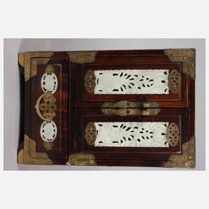 Zierschränkchen China