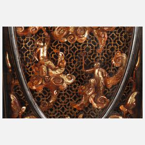 Paar Wandvertäfelungen