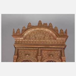 Prunkvoller Wandschrein