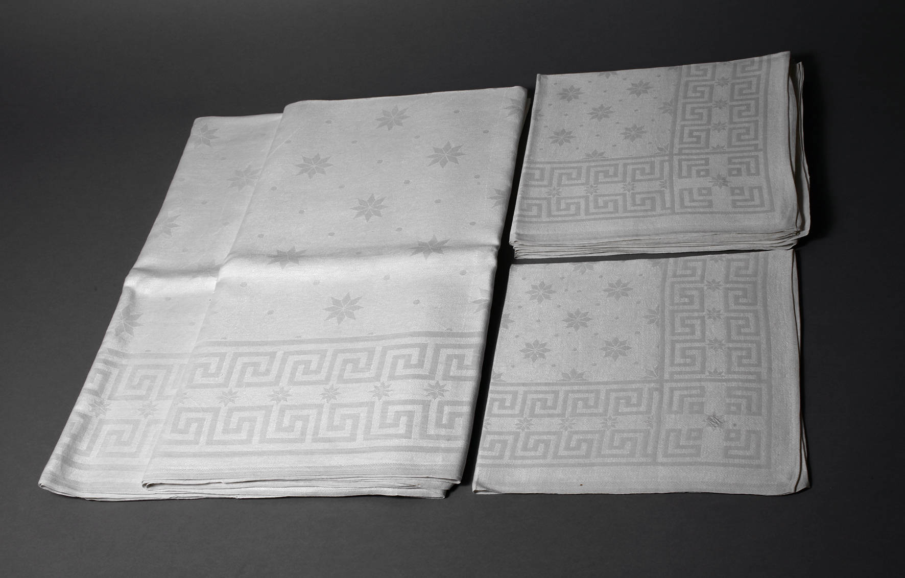 Tafelgarnitur Sternparkett