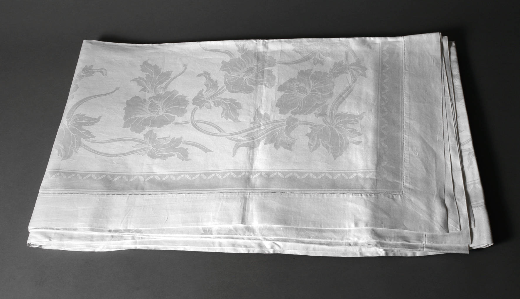 Bankett-Tafeltuch Hibiscusblütendekor