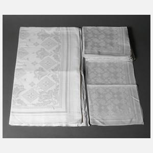 Tafelgarnitur Durchbrucharbeit