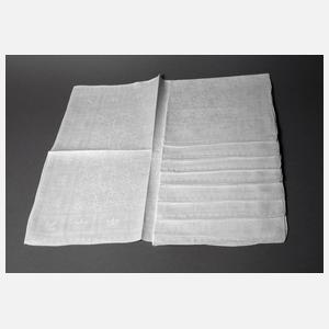 Acht Servietten Historismus