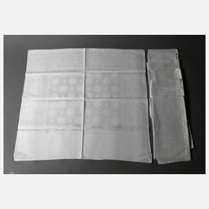 Acht Servietten Sternparkett