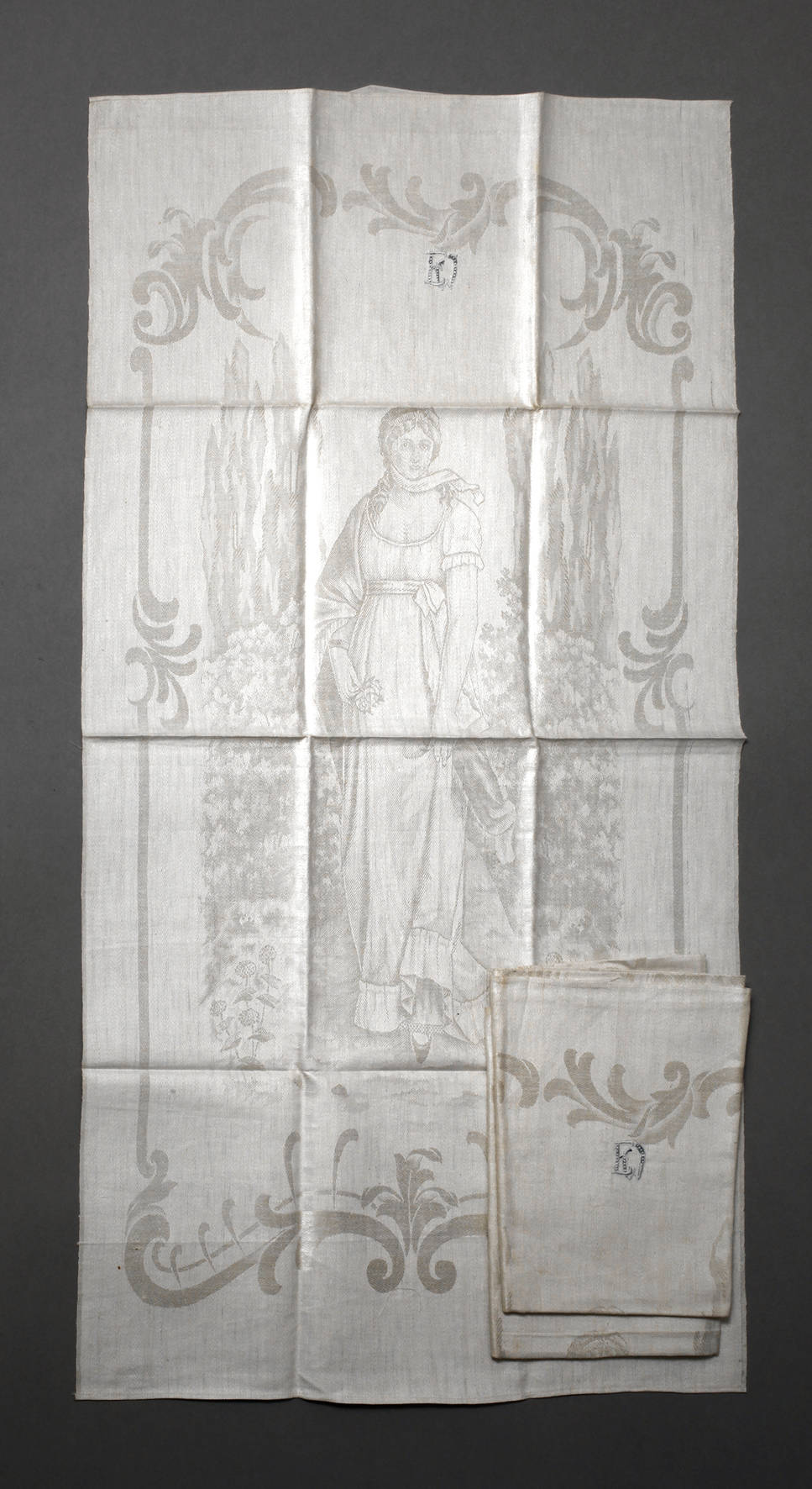 Drei Gebilddamast-Handtücher Königin von Preußen