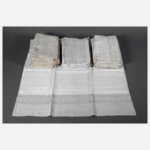 Konvolut Kissen Spitzenbesatz