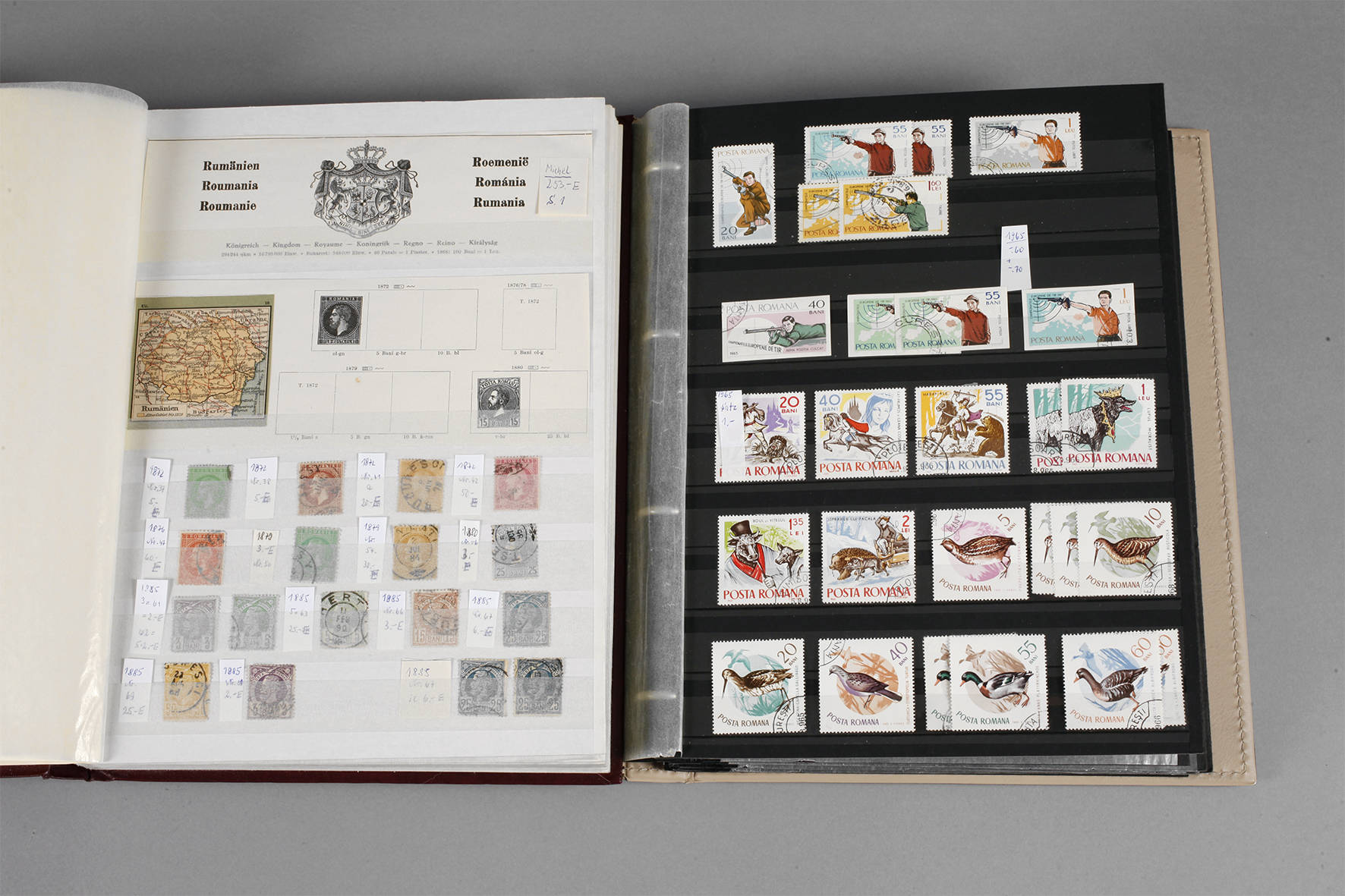 Zwei Briefmarkenalben Rumänien