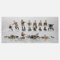 Konvolut Massesoldaten im Gefecht111