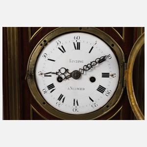 Klassizistische Stutzuhr David Roentgen attr.