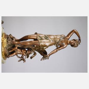 Große Figurenpendule