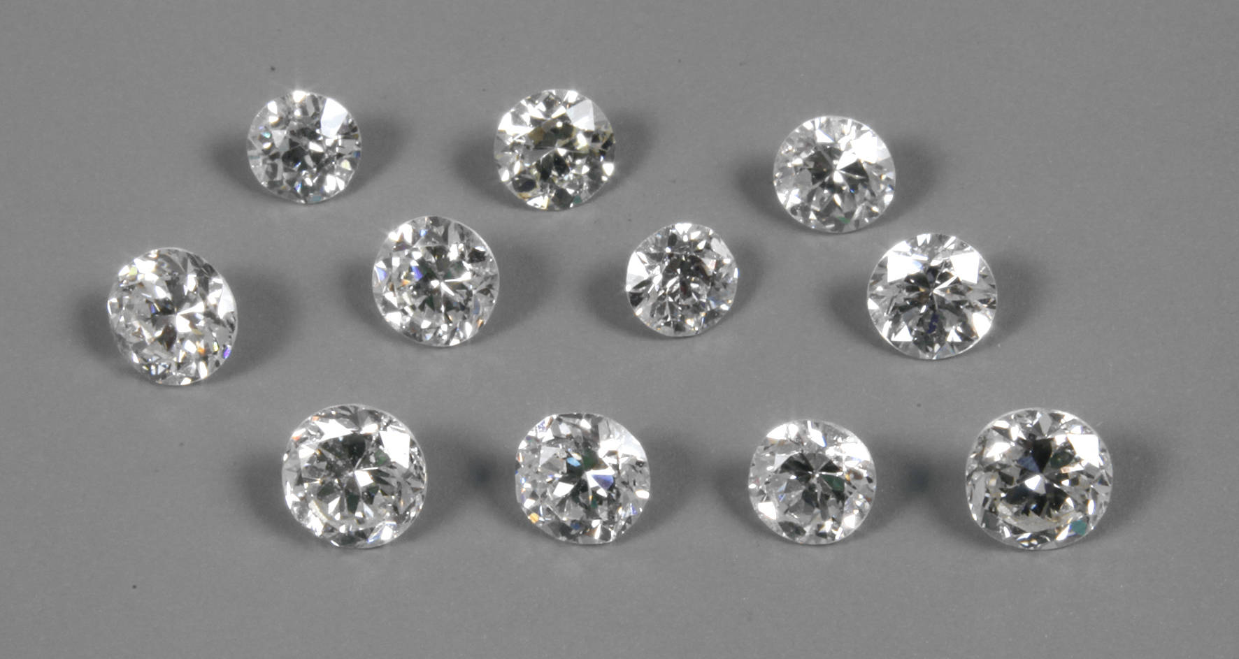 Elf Altschliffdiamanten