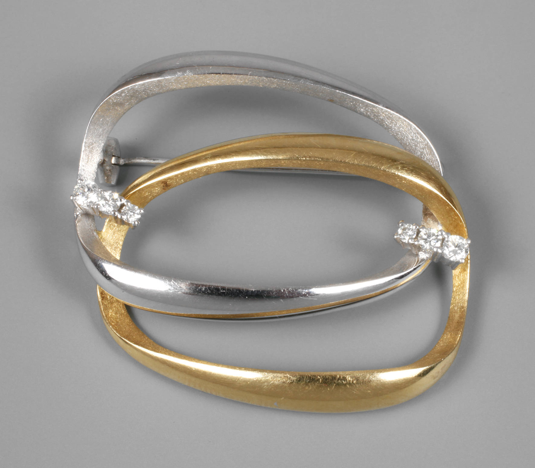 Goldbrosche mit Brillanten