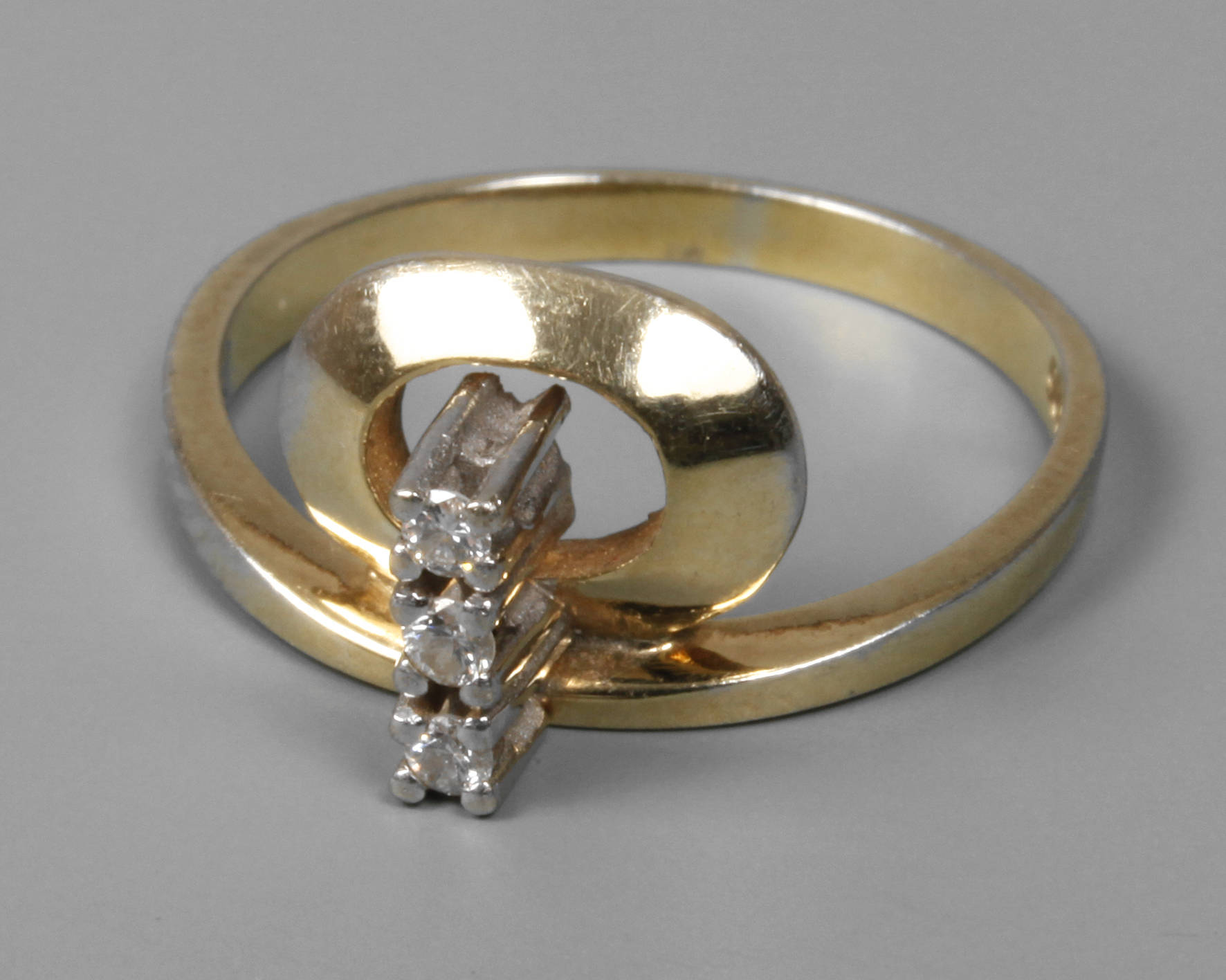 Designring mit Brillant