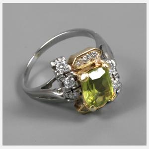 Damenring Brillant mit grünem Stein