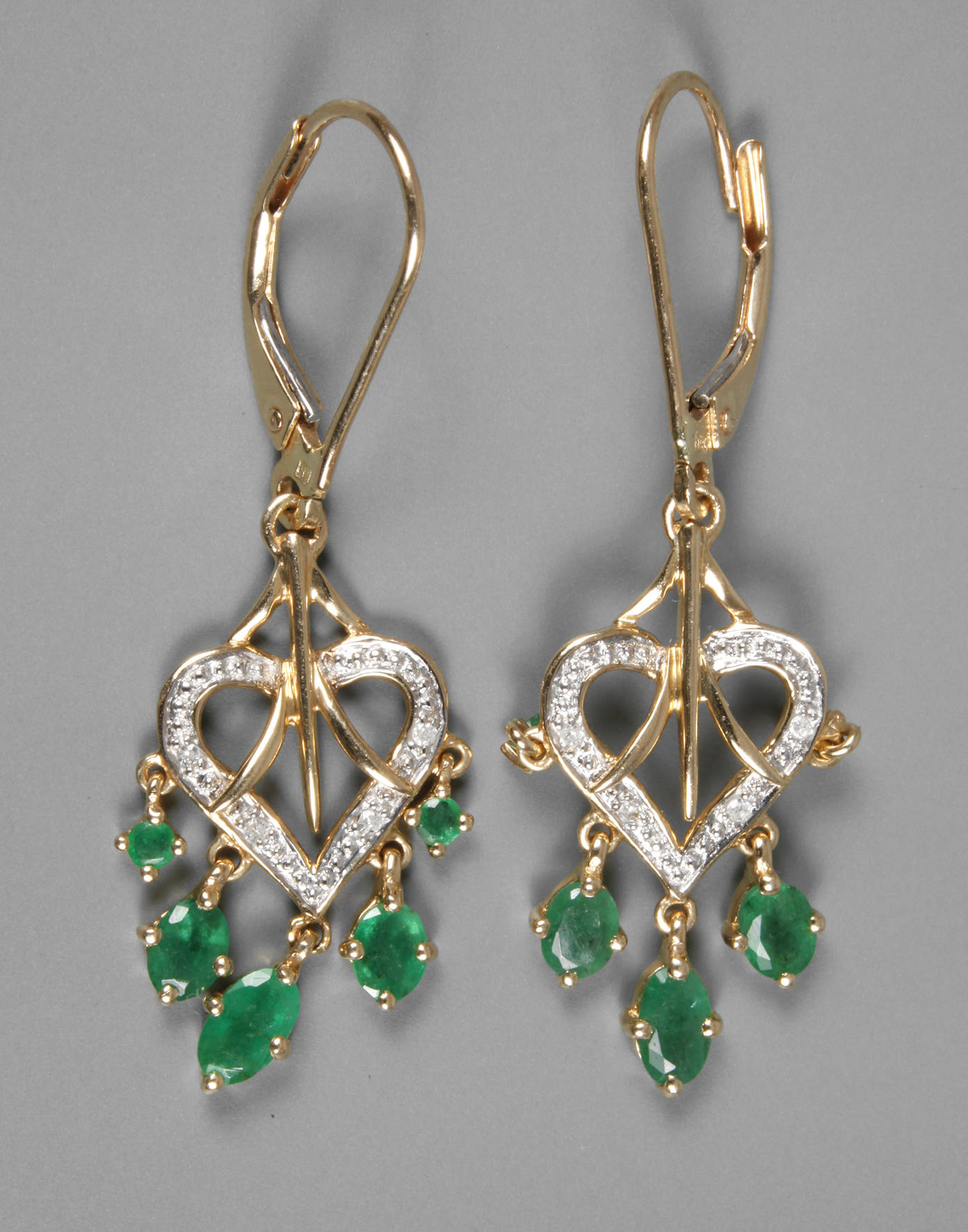 Paar Ohrhänger Smaragd