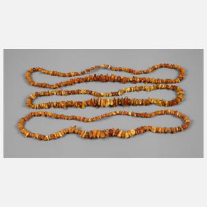 Drei Bernsteinketten