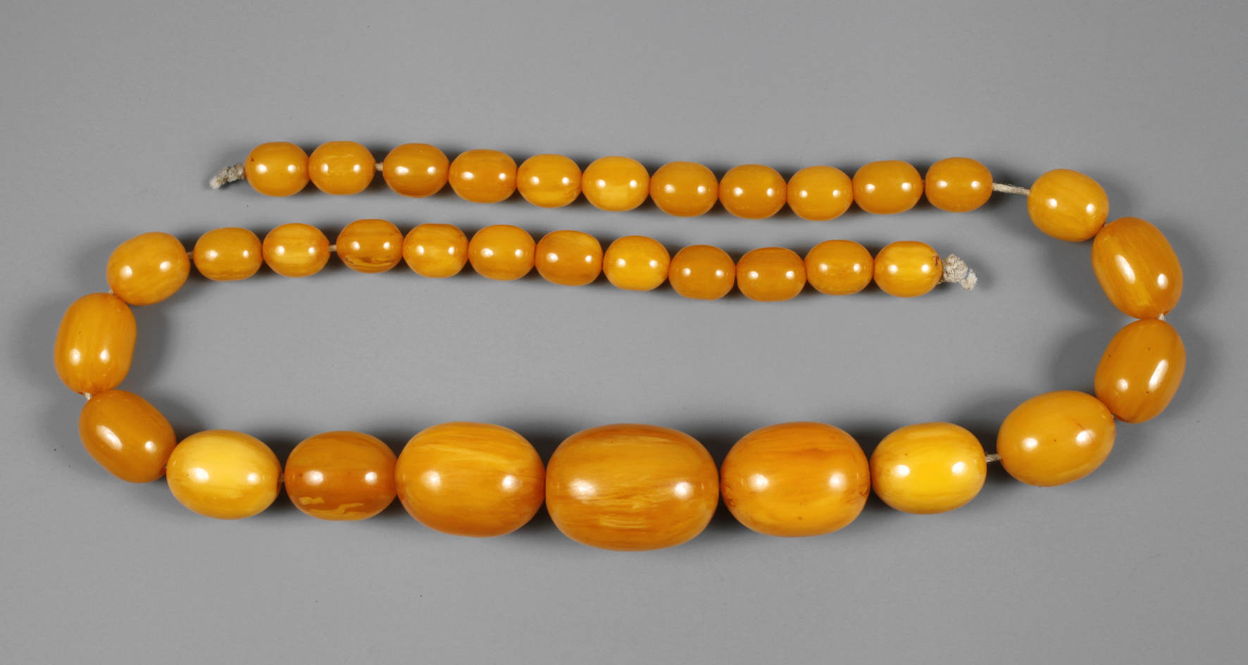 Kette Bernsteinimitat