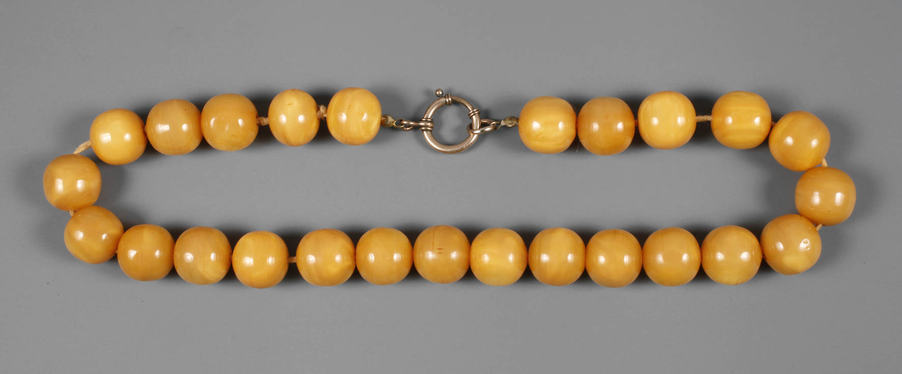 Kette Bernsteinimitat mit Goldverschluss