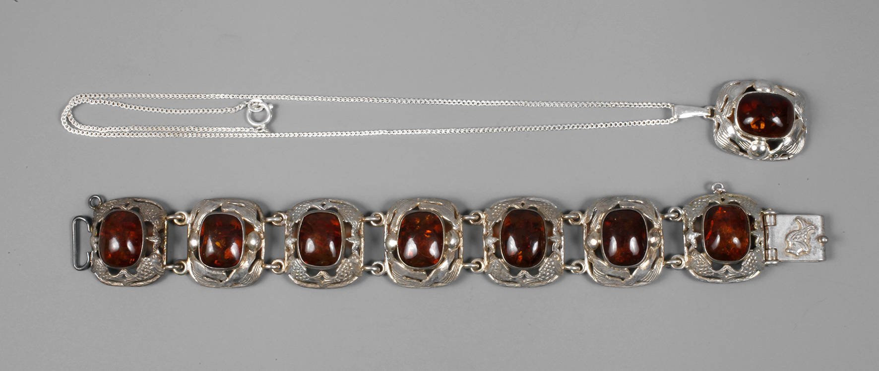 Kette und Armband Bernstein