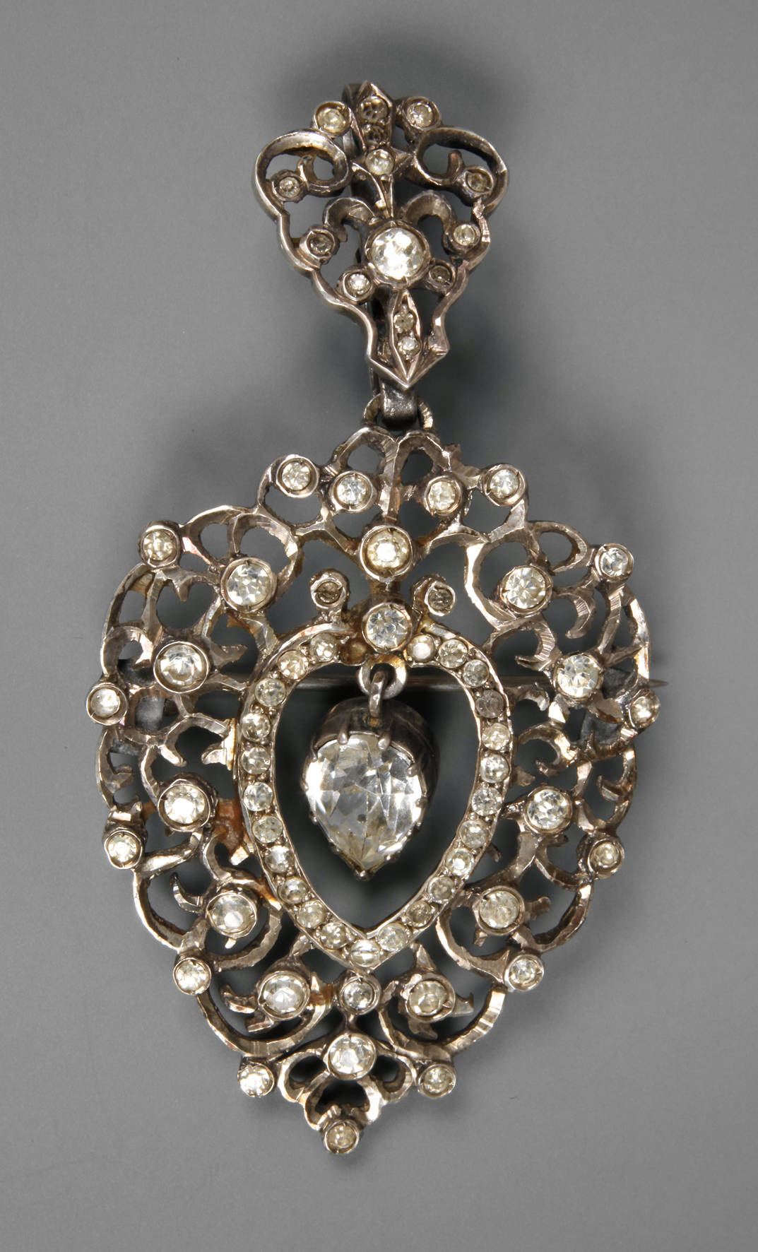 Ornamentaler Historismusanhänger