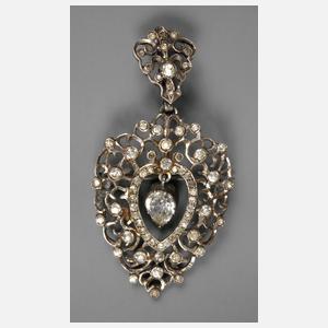 Ornamentaler Historismusanhänger