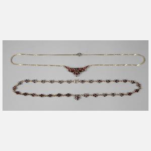 Zwei Granat Colliers