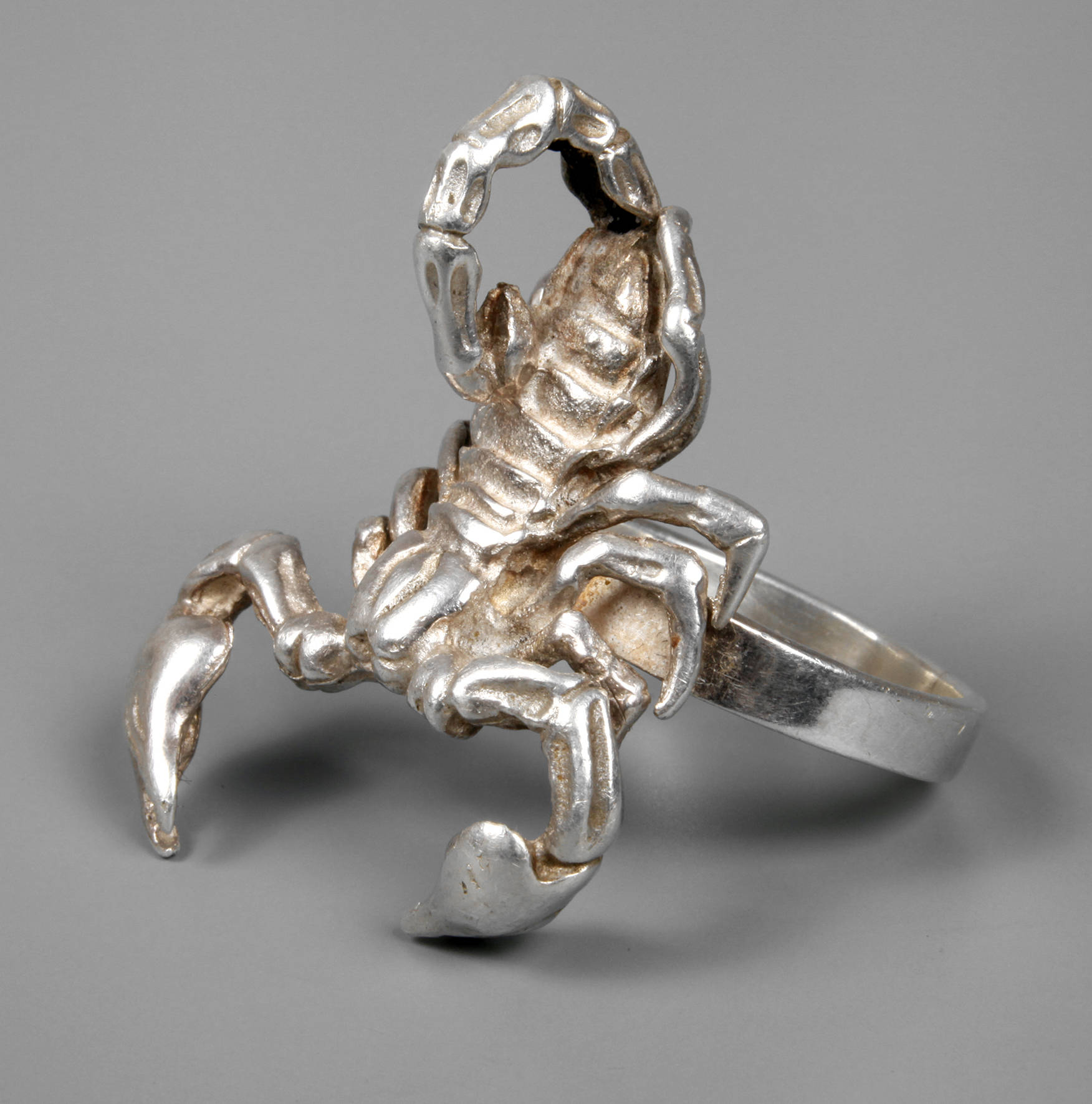 32d Übergroßer Skorpionring