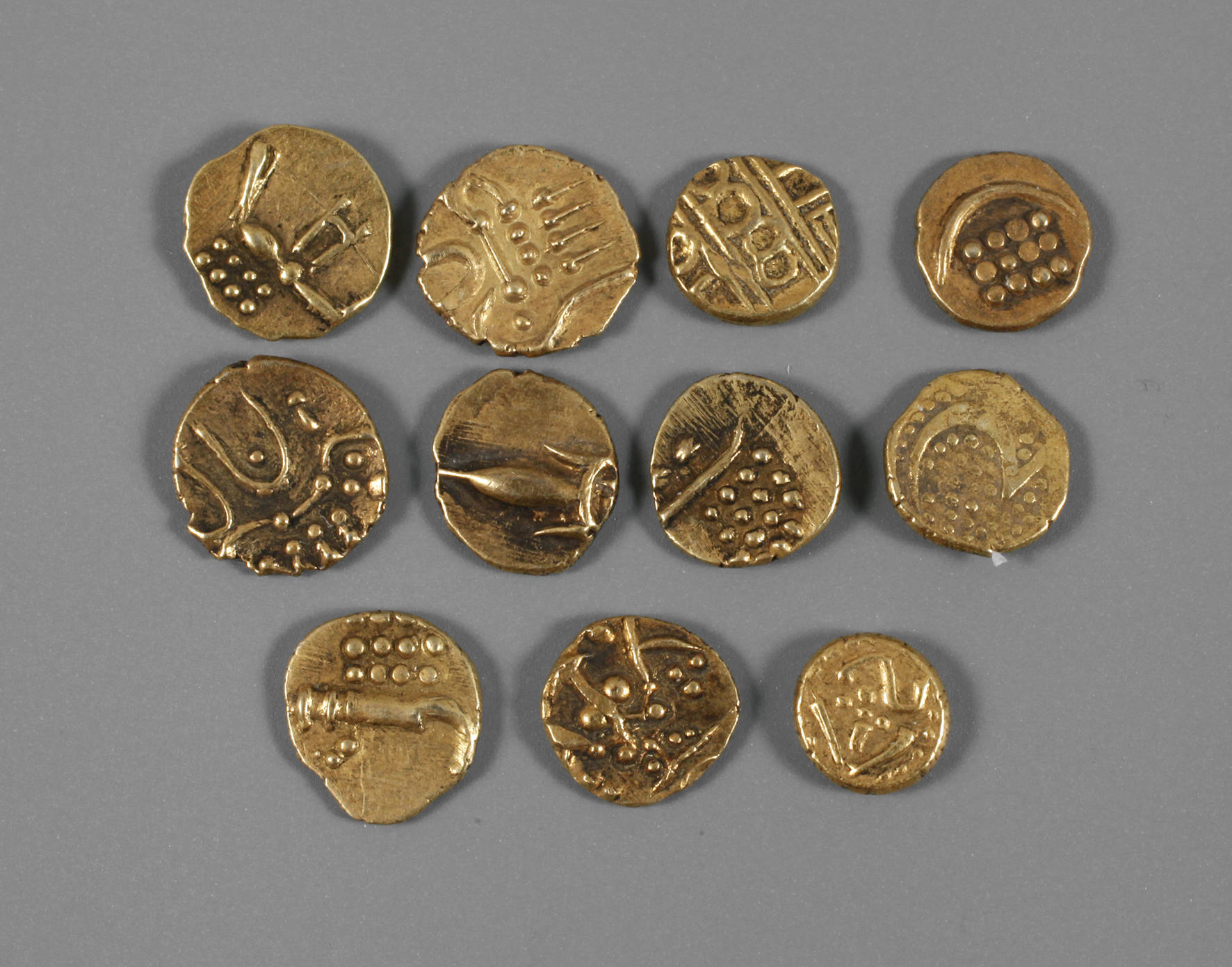 Konvolut indische Kleingoldmünzen